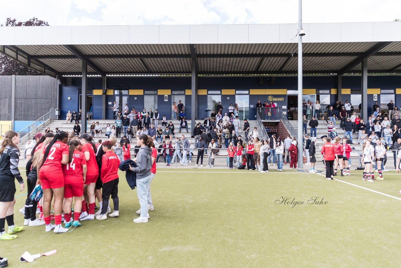 Bild 199 - wCJ Ballfreunde Pokal Finale  Altona 93 - Eimsbuetteler TV : Ergebnis: 0:2